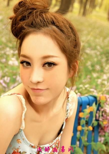 清新花姑娘小蓝森林唯